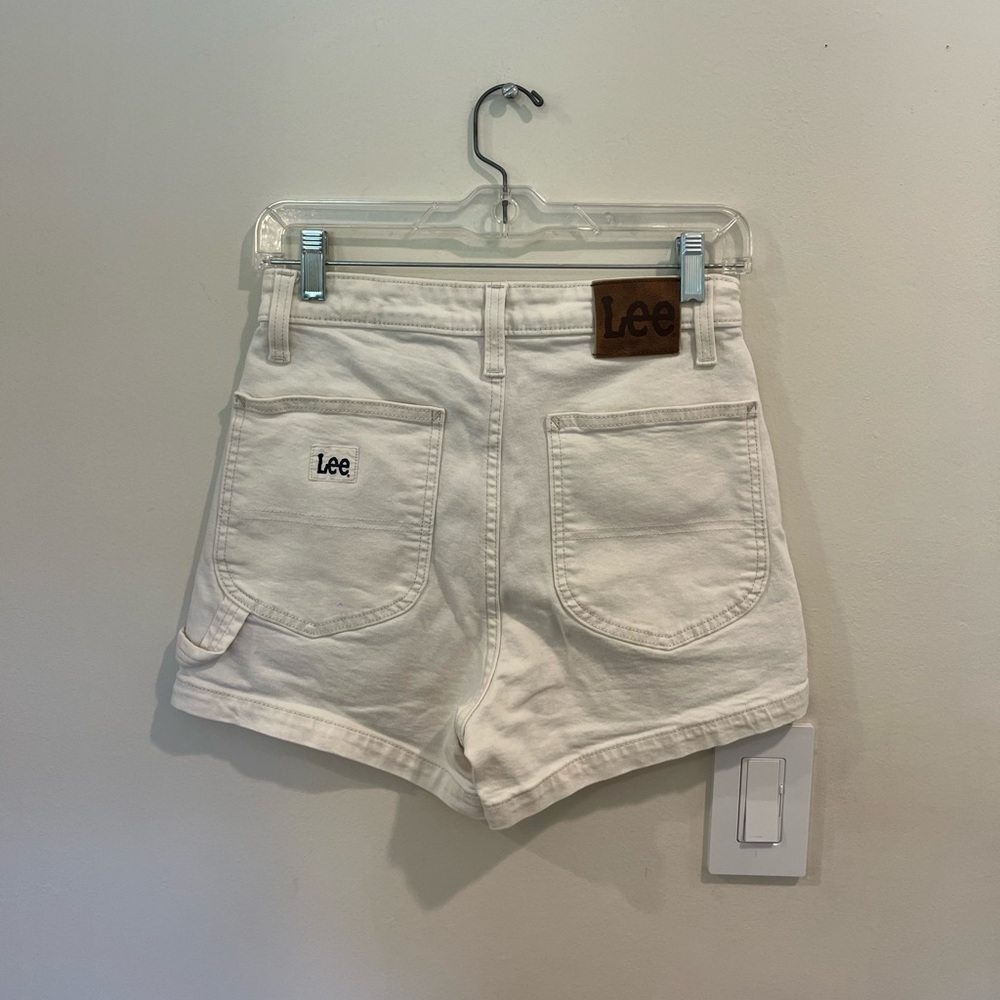 LEE ivory cargo shorts